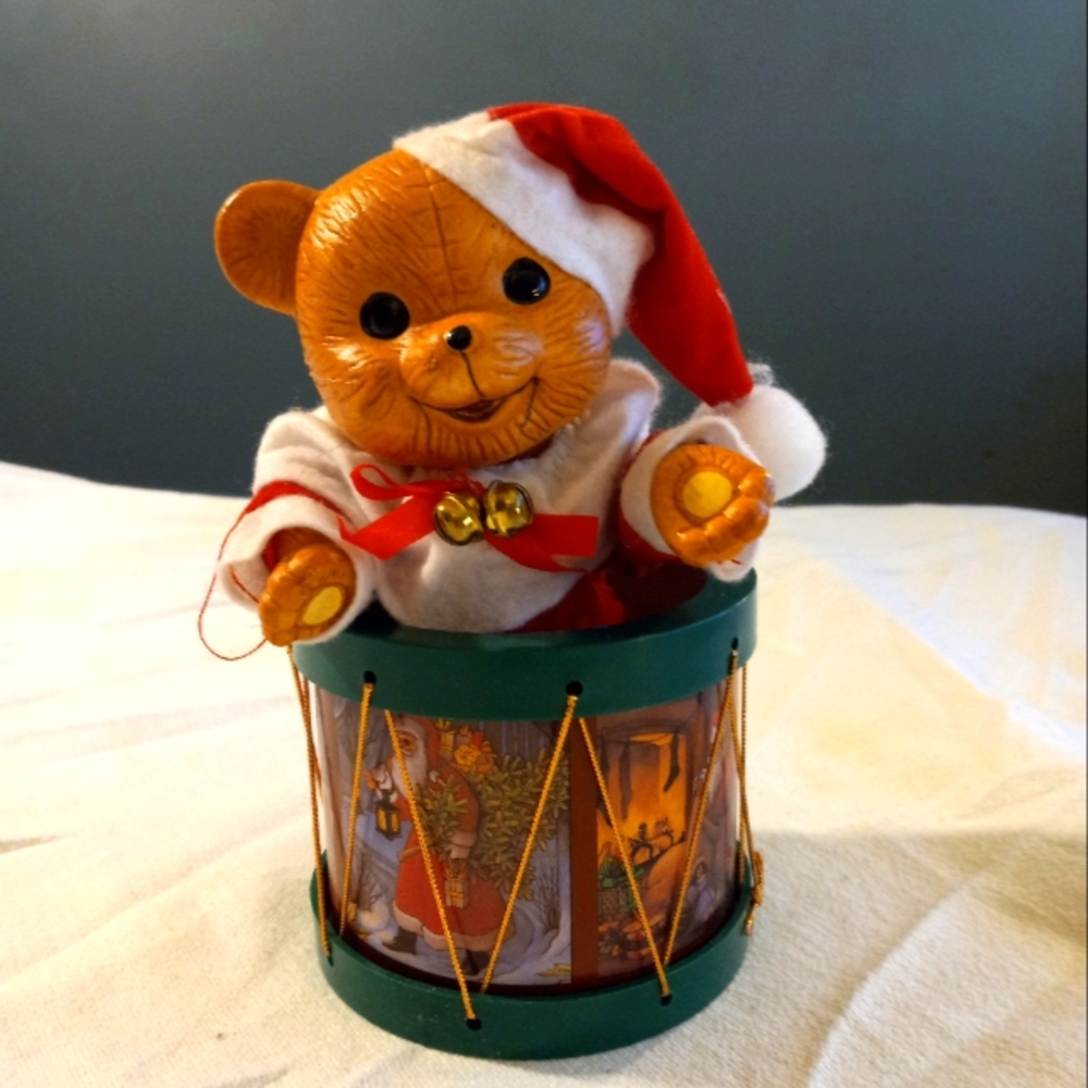 Teddy in drum musical